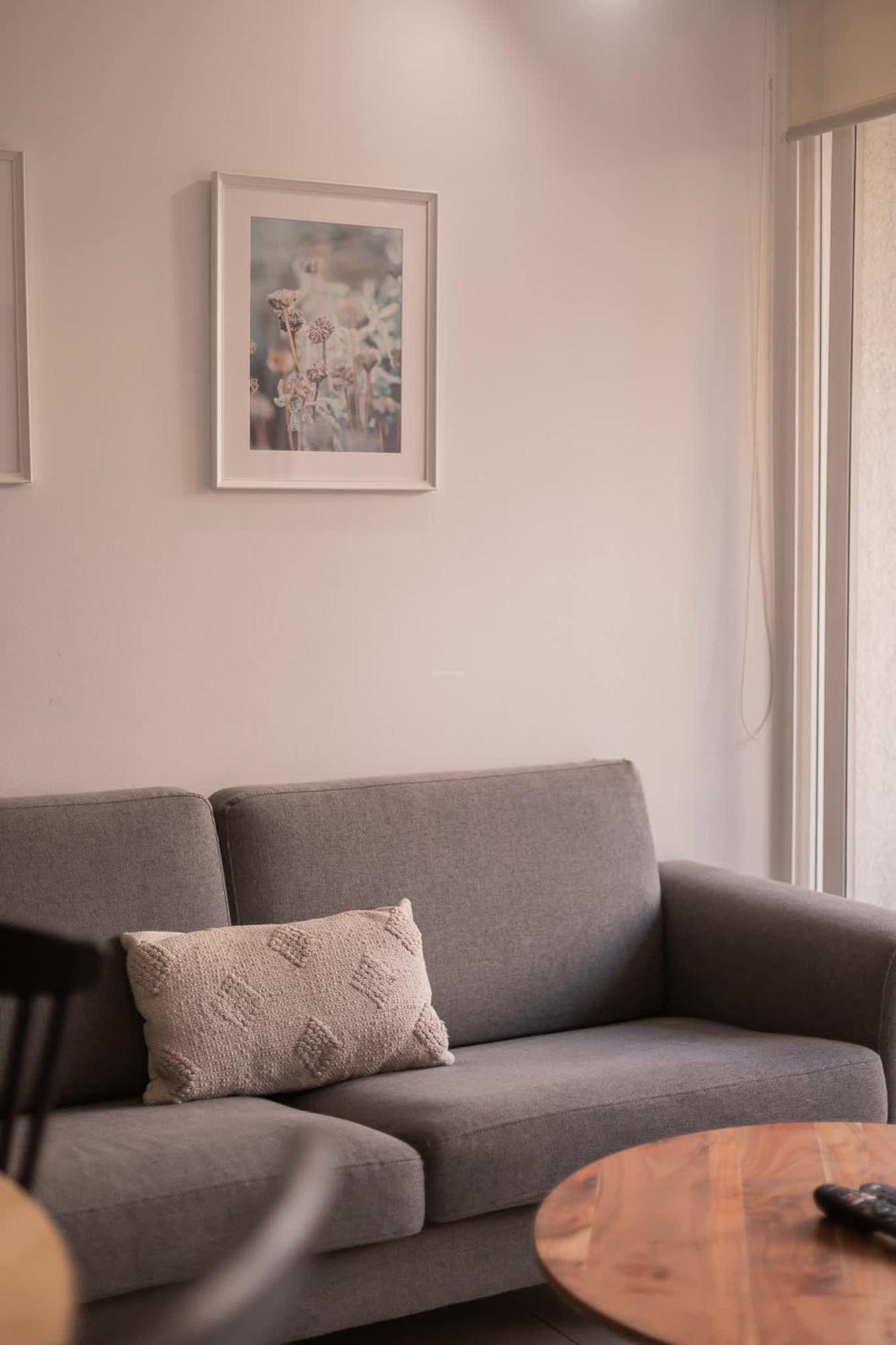 Family-friendly Urban Retreat In Sara Del Campo *